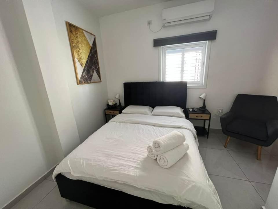 Apartments4You Maya Bat Yam Luaran gambar